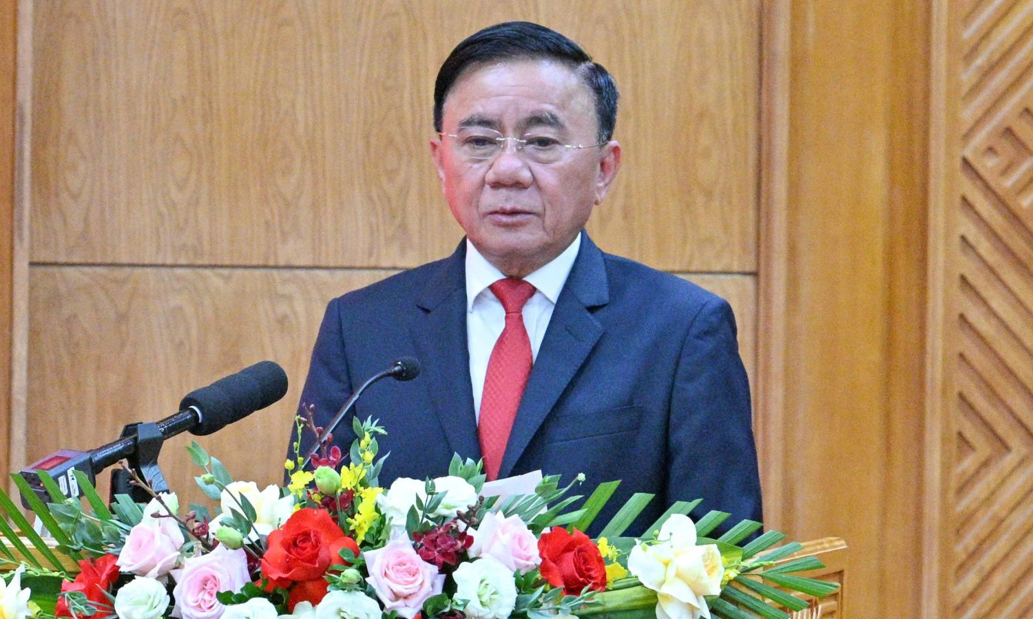 Thường trực Ban Bí thư Trần Cẩm Tú.