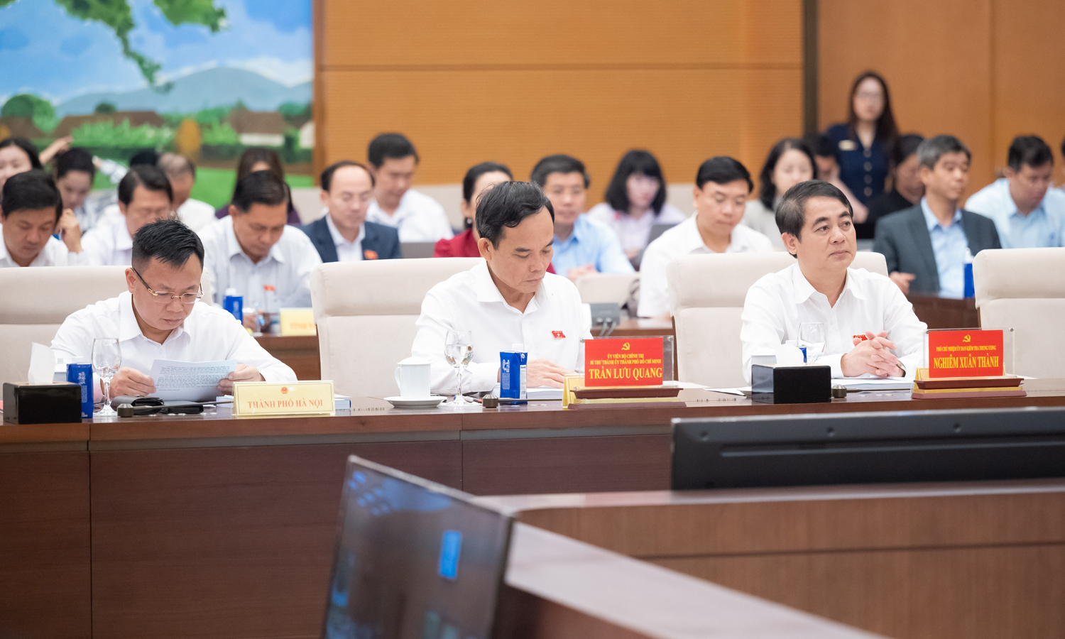 Các đại biểu dự hội nghị.