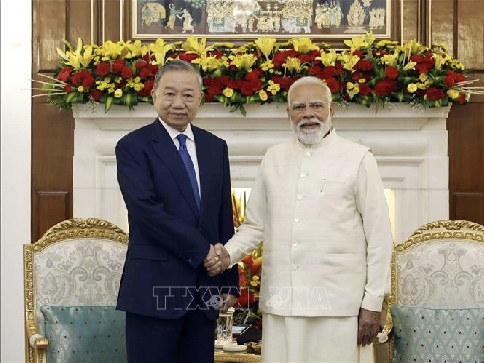 Tổng Bí thư, Chủ tịch nước Tô Lâm và Thủ tướng Ấn Độ Narendra Modi gặp hẹp. (Ảnh: Thống Nhất/TTXVN)