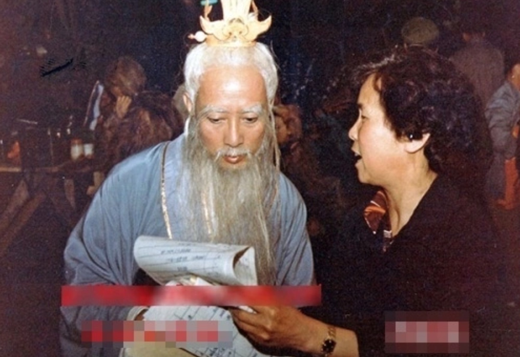 Thái Bạch Kim Tinh tranh thủ ôn bài trước giờ gặp Tề Thiên Đại Thánh.