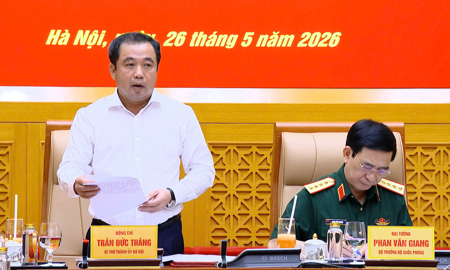 Bí thư Thành ủy Hà Nội Trần Đức Thắng phát biểu tại hội nghị. (Ảnh: VGP)