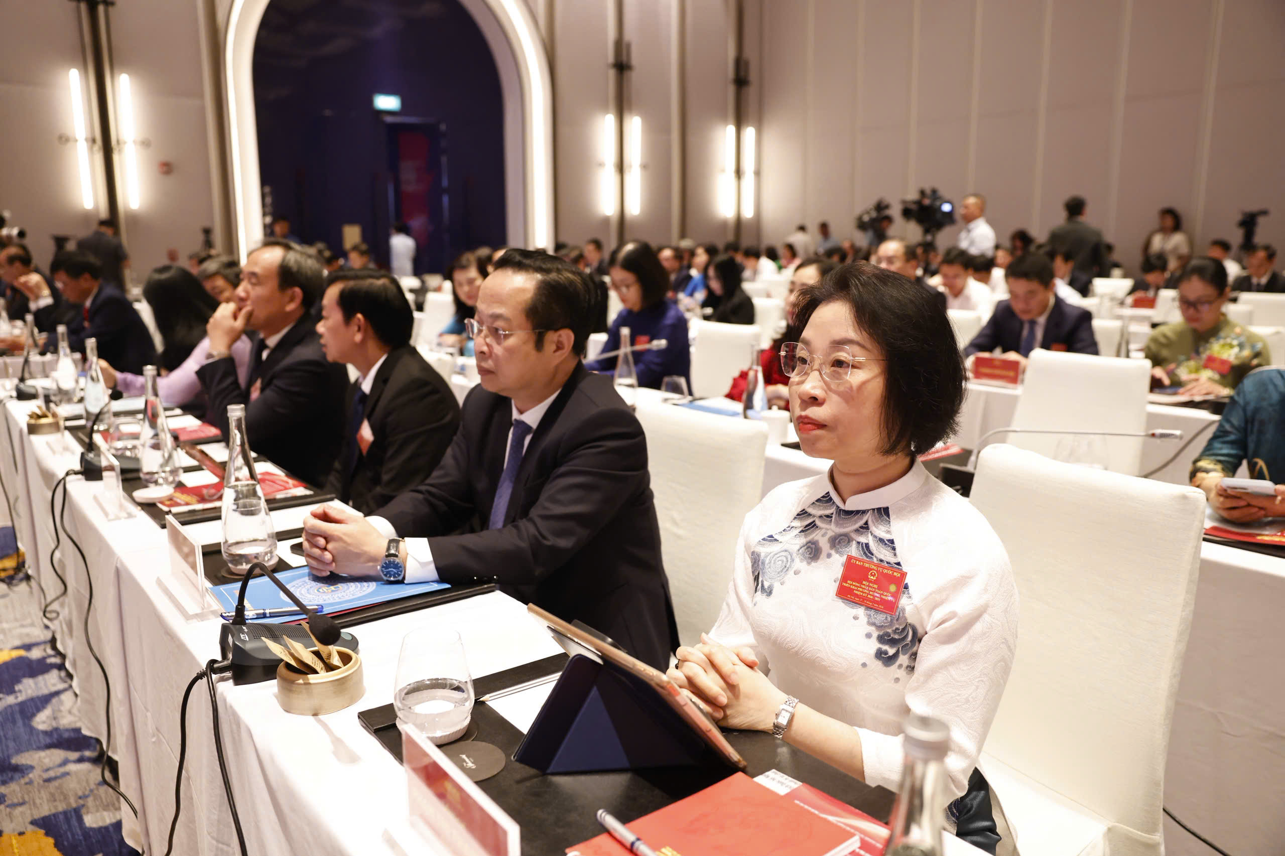 Các đại biểu tham dự hội nghị.