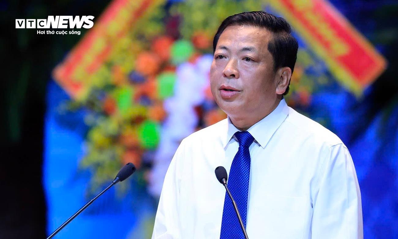 Bộ trưởng Bộ Xây dựng Trần Hồng Minh.