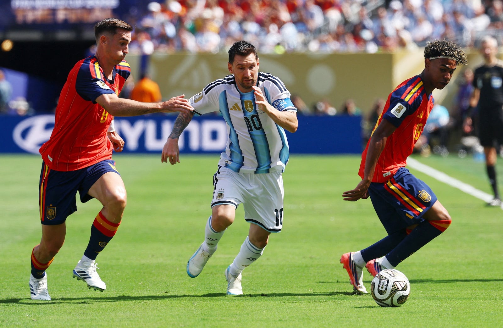 Trực tiếp bóng đá Tây Ban Nha 1-0 Argentina: Torres ghi bàn - 6