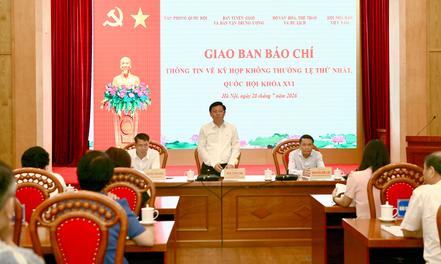 Phó trưởng Ban Tuyên giáo và Dân vận Trung ương Trần Thanh Lâm phát biểu. (Ảnh: Quỳnh Chi)